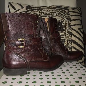 Brick Grained Leather Boots